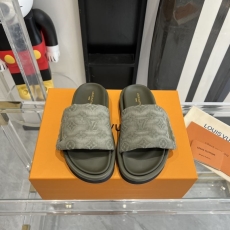 Louis Vuitton Slippers